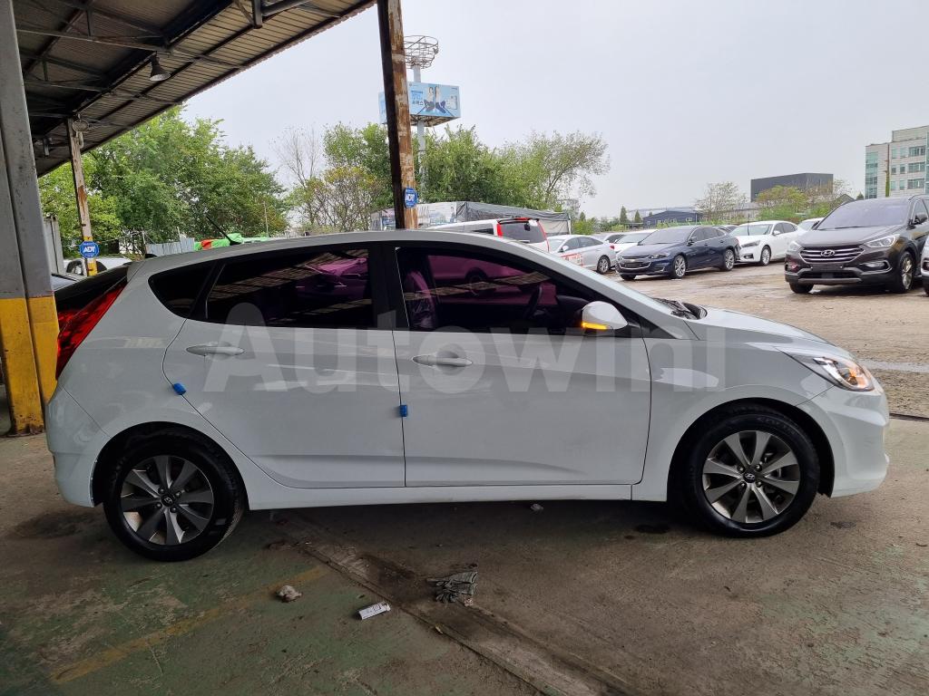 KMHCT51UGKU384385 2019 HYUNDAI ACCENT  DIESEL WIT MODERN NO ACCIDENT-3