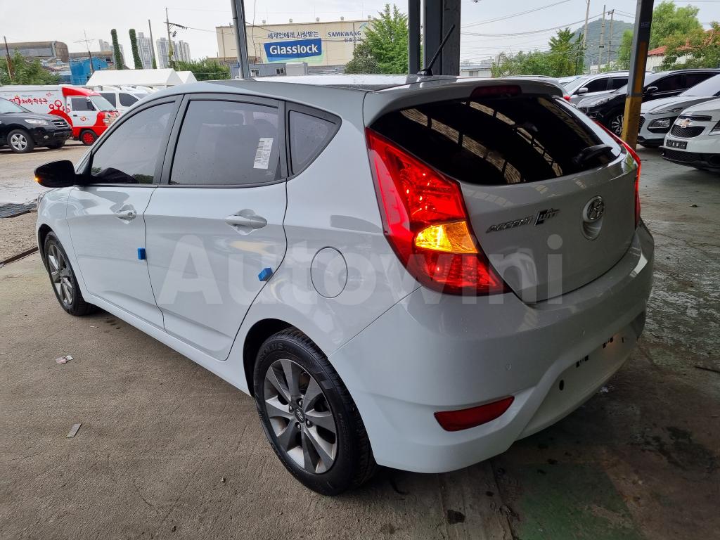 2019 HYUNDAI ACCENT  DIESEL WIT MODERN NO ACCIDENT - 7