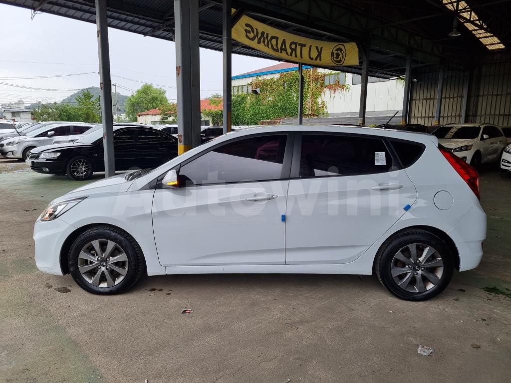 2019 HYUNDAI ACCENT  DIESEL WIT MODERN NO ACCIDENT - 8