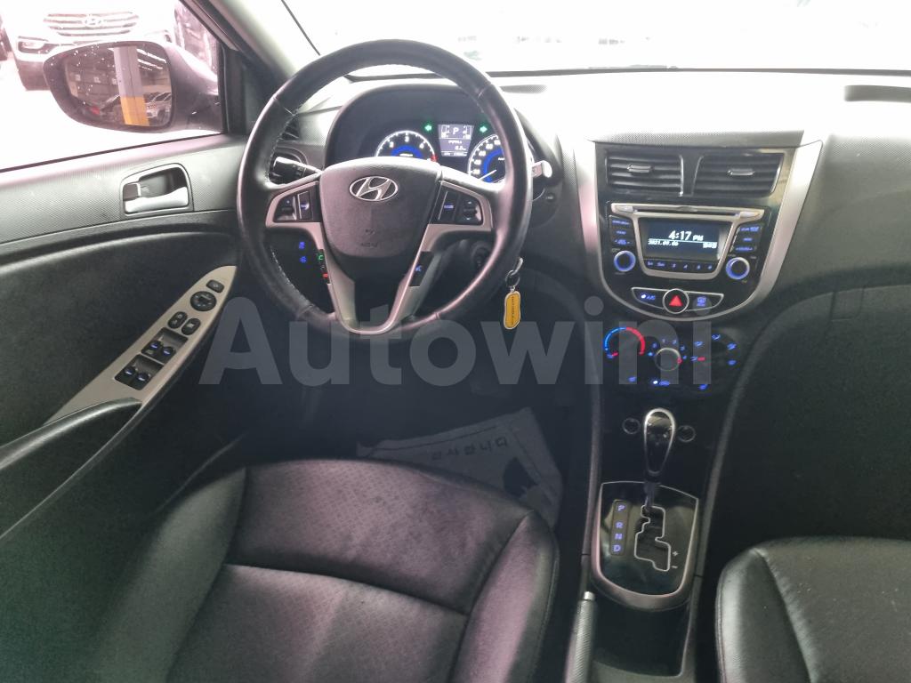 2019 HYUNDAI ACCENT  DIESEL WIT MODERN NO ACCIDENT - 29