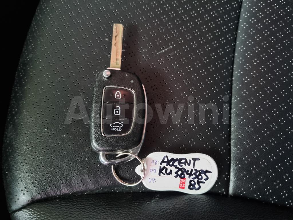 2019 HYUNDAI ACCENT  DIESEL WIT MODERN NO ACCIDENT - 47