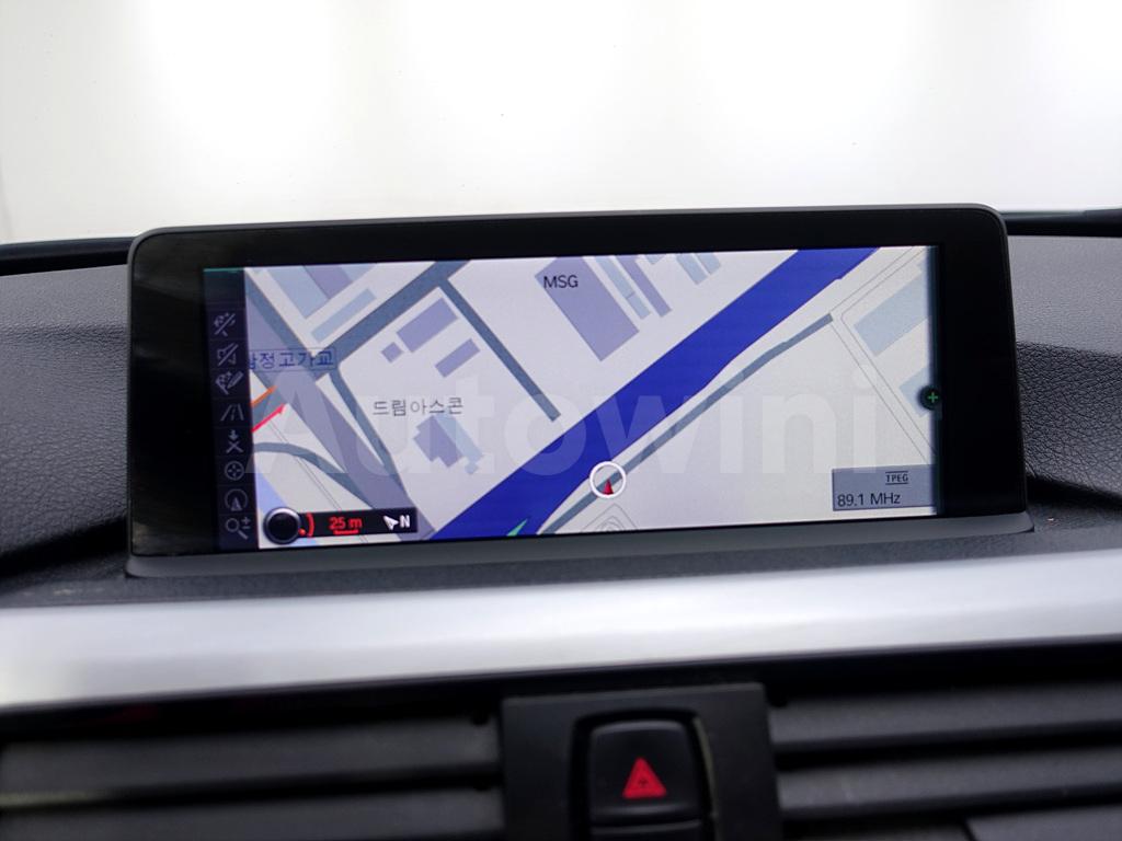 2012 BMW 3 SERIES F30  320D - 13