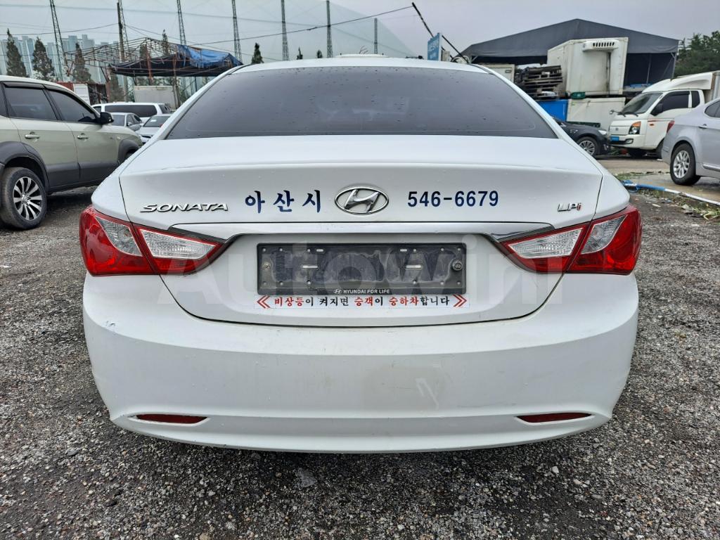 KMHEC41LBGA683764 2016 HYUNDAI YF SONATA THE BRILLIANT DELUXE LPG DUAL AIR BAG-3