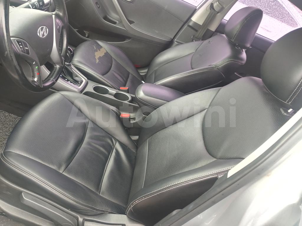 2015 HYUNDAI  AVANTE ELANTRA 1.6 SMART - 15