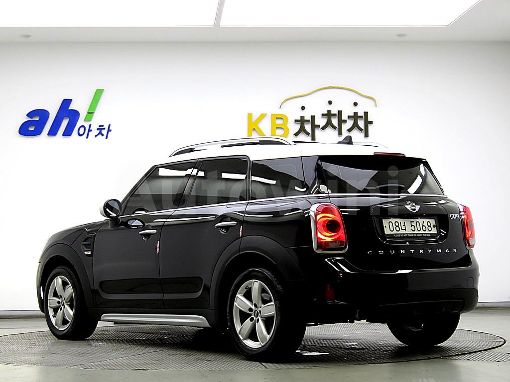 WMWYT9101J3E49202 2018 MINI COOPER D COUNTRYMAN SE-3