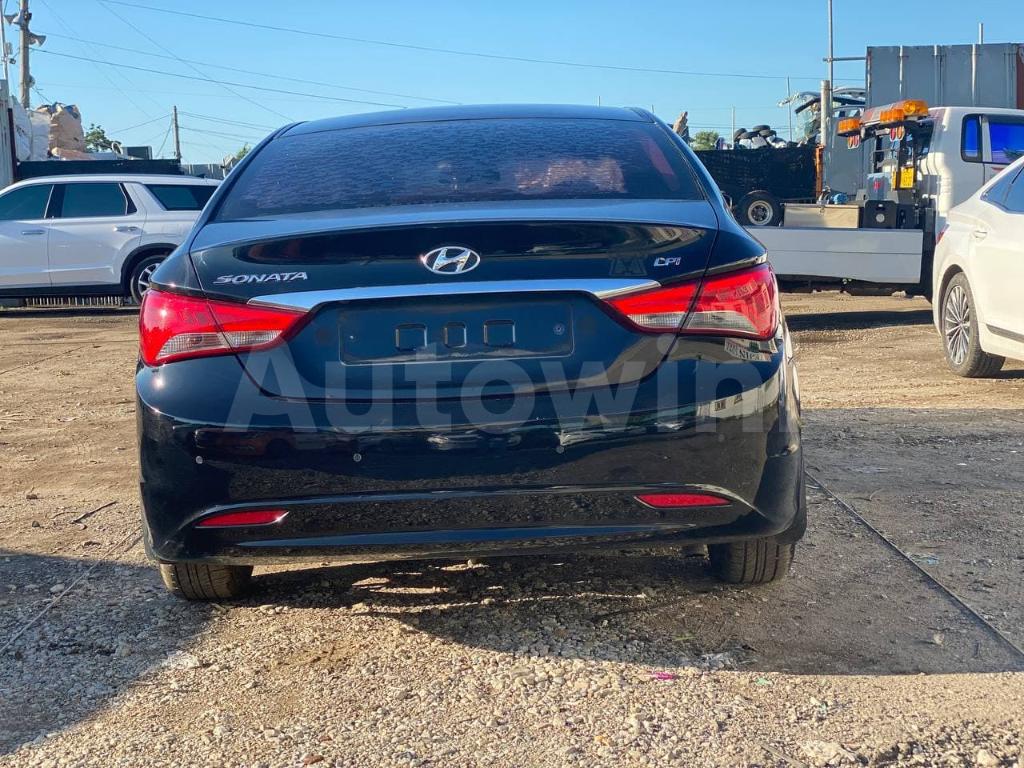 KMHEC41LBDA517282 2013 HYUNDAI YF SONATA PRIVATE TAXI/NO ACCIDENT-5