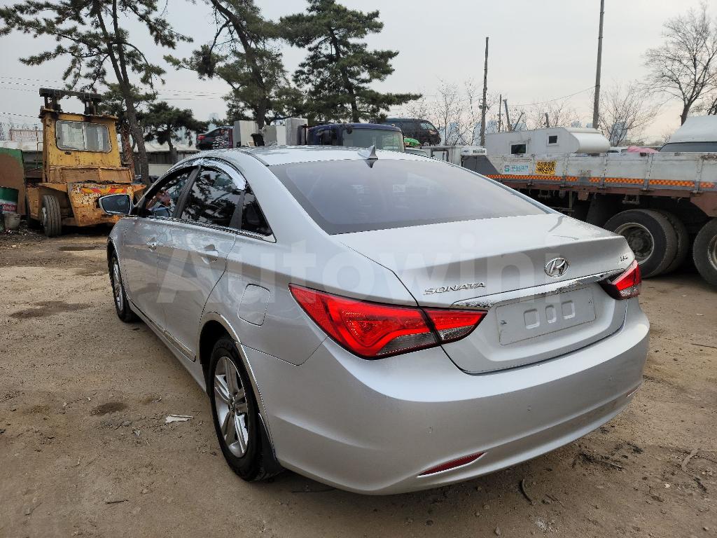 KMHEC41LBEA620811 2014 HYUNDAI YF SONATA NO ACCIDENTI-3