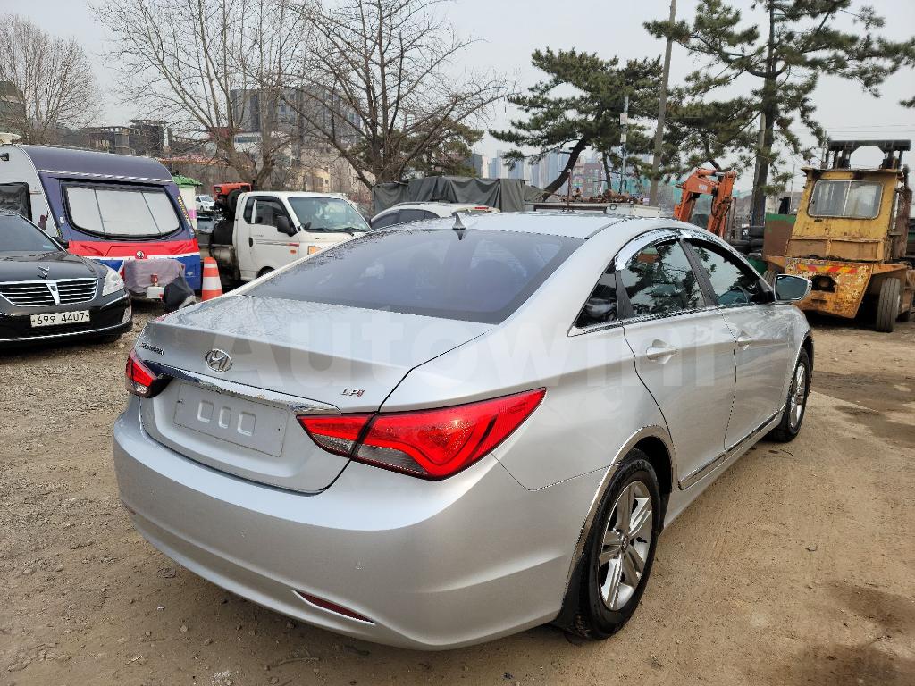 KMHEC41LBEA620811 2014 HYUNDAI YF SONATA NO ACCIDENTI-5