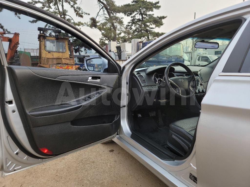 2014 HYUNDAI YF SONATA NO ACCIDENTI - 10