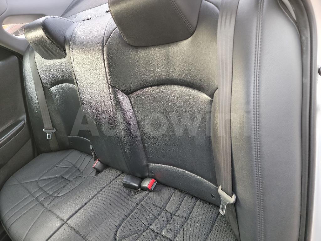 2014 HYUNDAI YF SONATA NO ACCIDENTI - 25