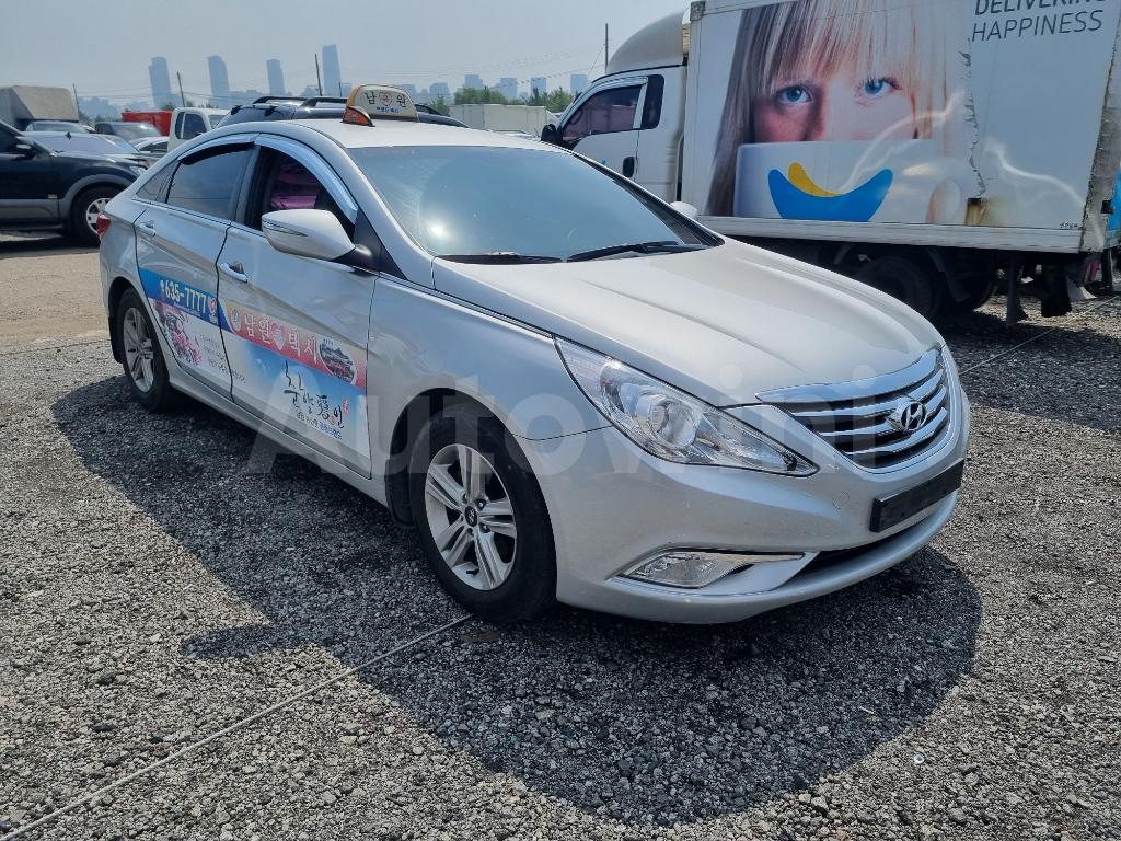 KMHEC41LBDA485235 2013 HYUNDAI YF SONATA LPG TAXI-2
