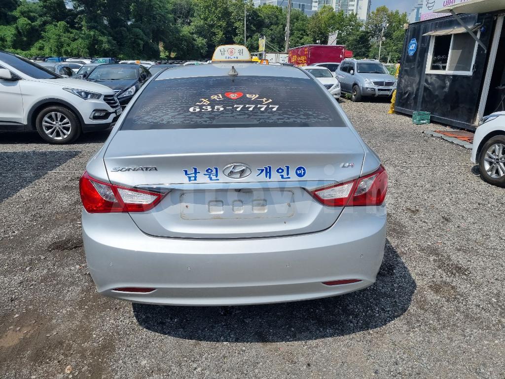 KMHEC41LBDA485235 2013 HYUNDAI YF SONATA LPG TAXI-4