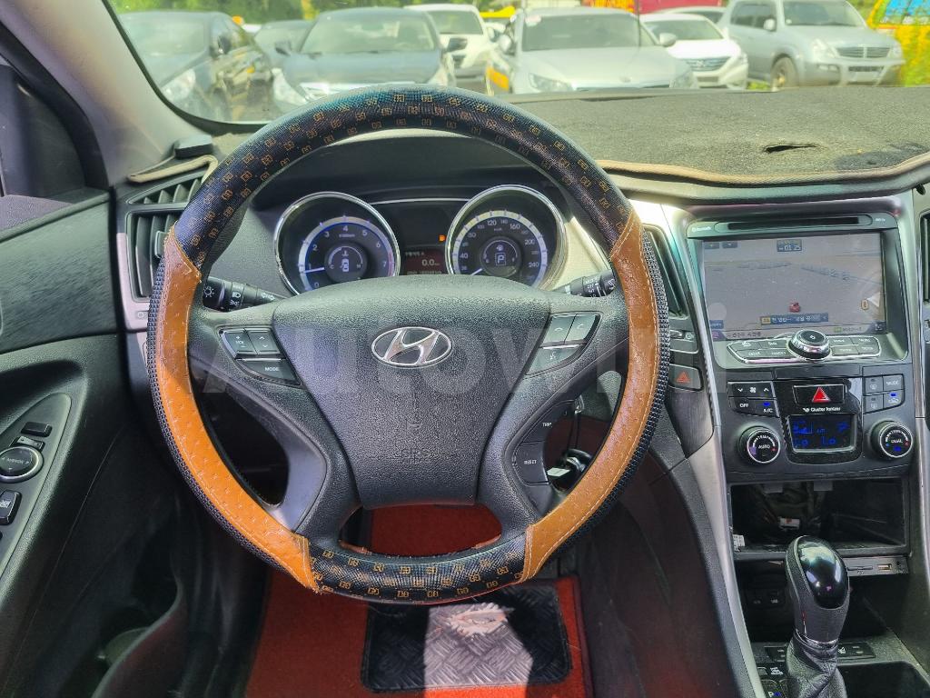 2013 HYUNDAI YF SONATA LPG TAXI - 9