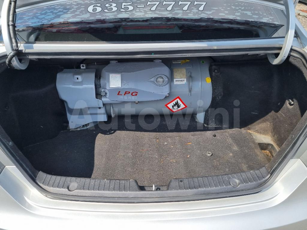 2013 HYUNDAI YF SONATA LPG TAXI - 17