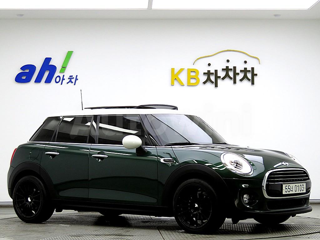 WMWXT3104G2C96998 2016 MINI COOPER D 1.5 5 DOOR MID GEN3-1