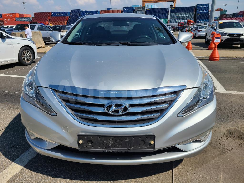 KMHEC41LBDA575469 2013 HYUNDAI YF SONATA NO ACCIDENT PRIVATE TAXI-1