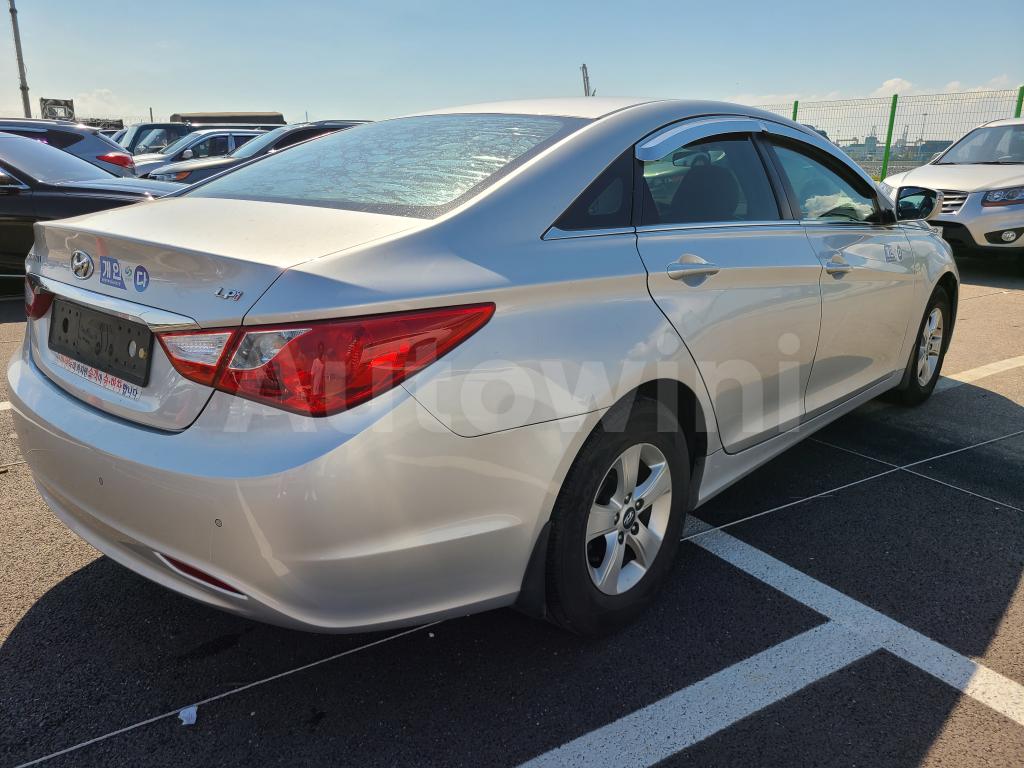 KMHEC41LBDA575469 2013 HYUNDAI YF SONATA NO ACCIDENT PRIVATE TAXI-5