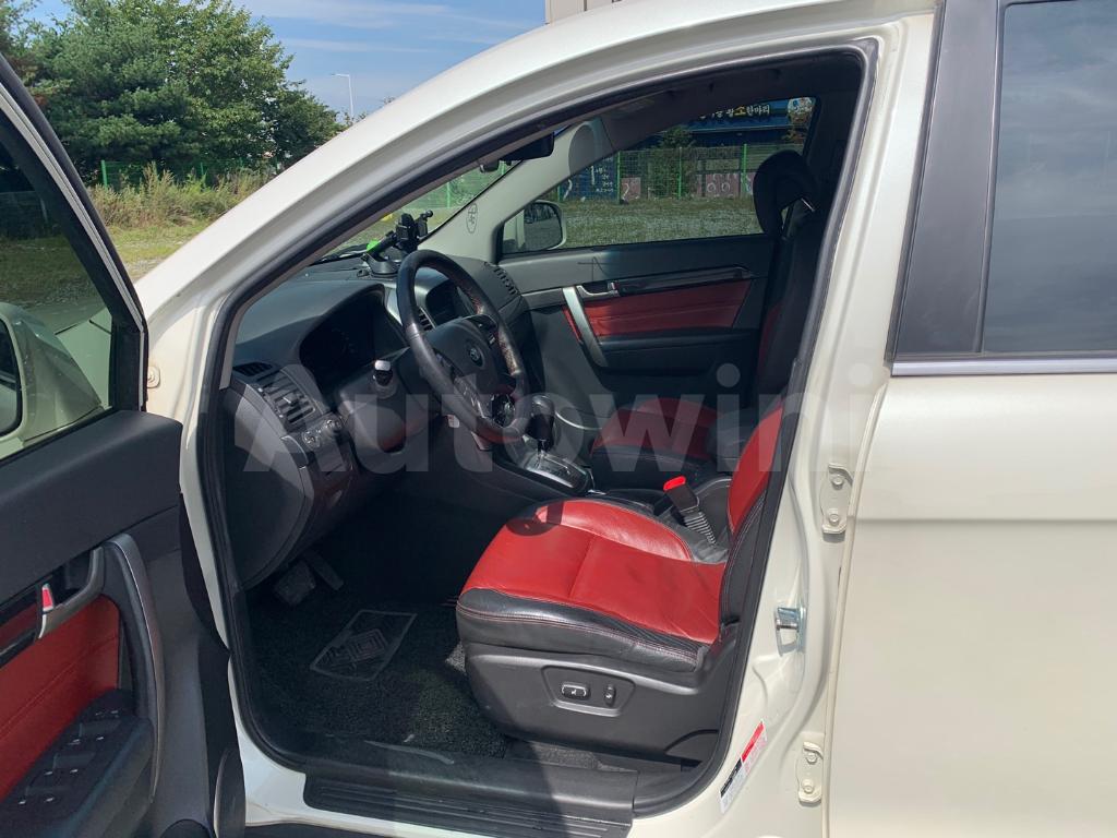 2010 GM DAEWOO (CHEVROLET) WINSTORM LT 2.0 ● SUNROOF, RED INTERIOR - 9