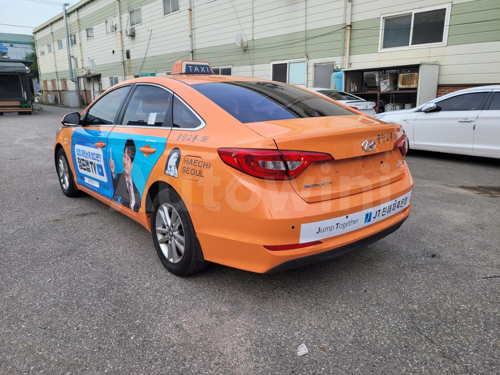 KMHE341DBJA428420 2018 HYUNDAI LF SONATA TAXI - REAL MILEAGE-3