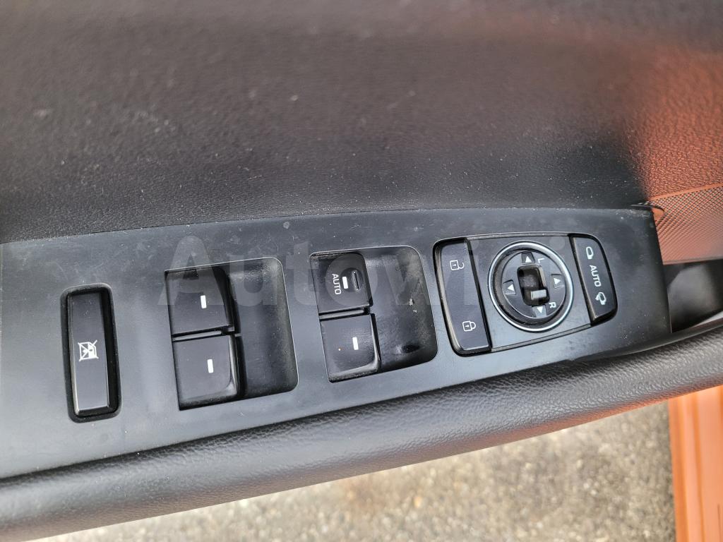 2018 HYUNDAI LF SONATA TAXI - REAL MILEAGE - 11