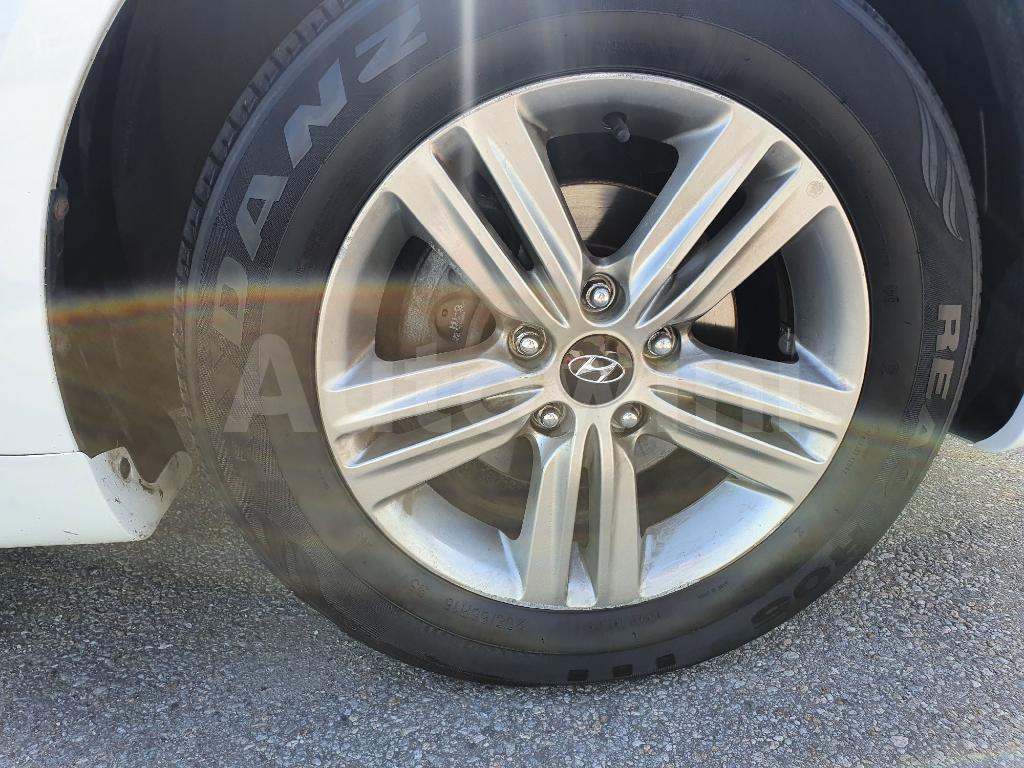 2013 HYUNDAI YF SONATA GOOD CONDITION - 8