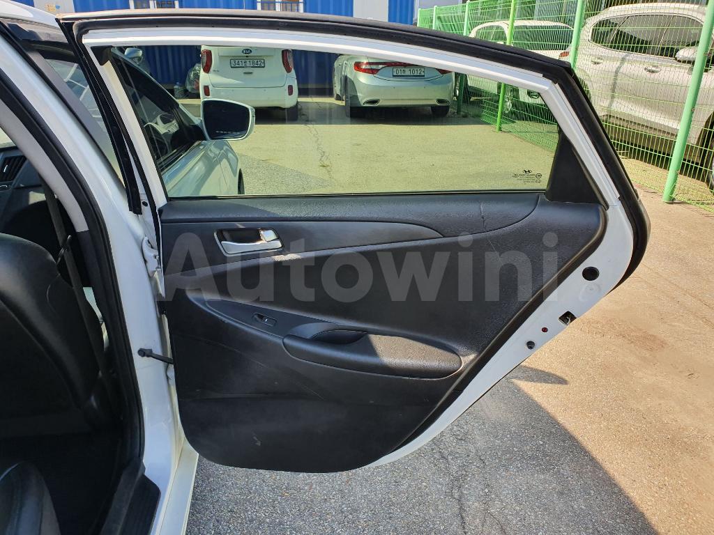 2013 HYUNDAI YF SONATA GOOD CONDITION - 24