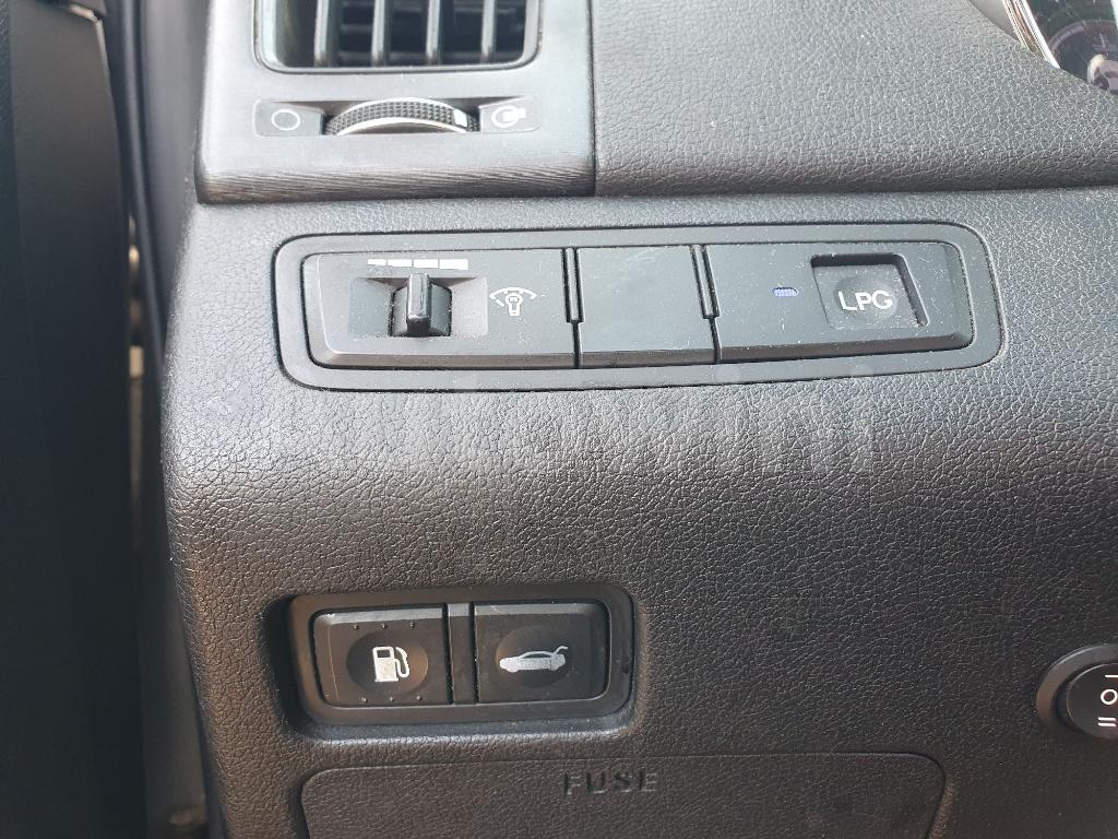 2013 HYUNDAI YF SONATA NO ACCIDENT LPG M/T - 18