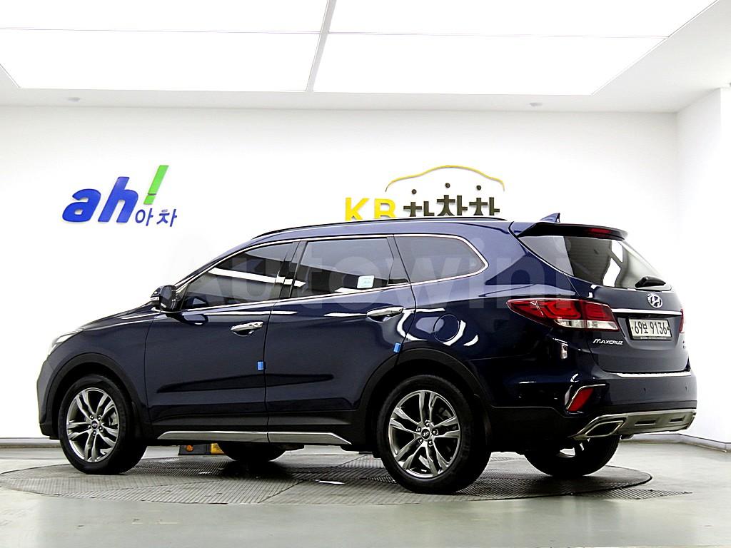 KMHSR81XDJU278799 2018 HYUNDAI  MAXCRUZ E-VGT R2.2 4WD FINEST EDITION-3