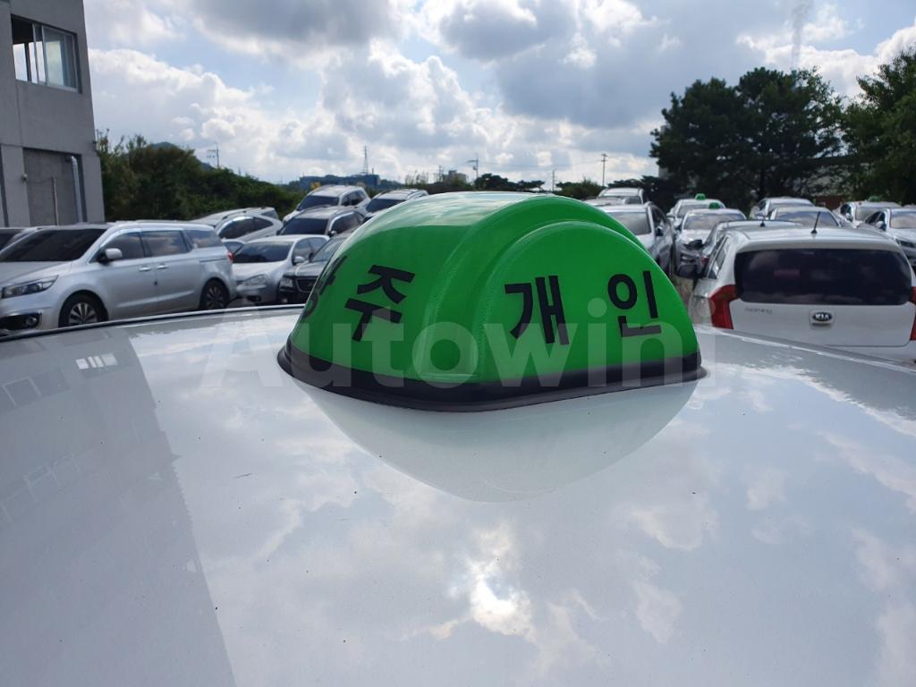 2013 HYUNDAI YF SONATA TAXI - 9