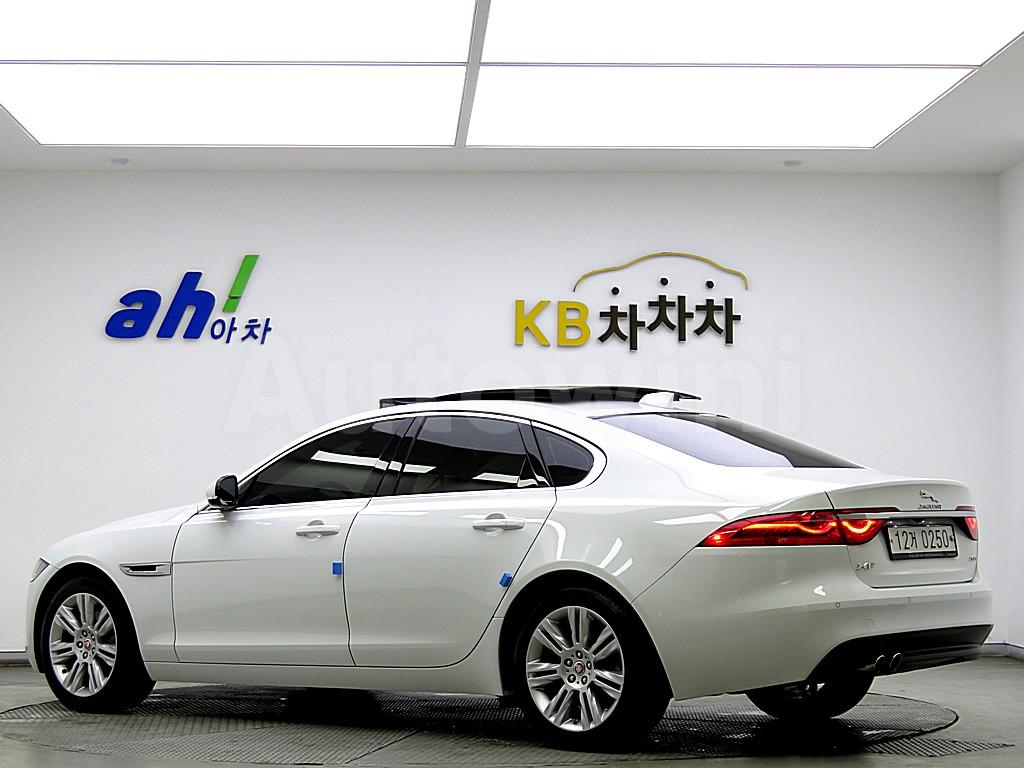 SAJBB4BN2HCY38223 2017 JAGUAR XF 2.0D PORTFOLIO X260-2