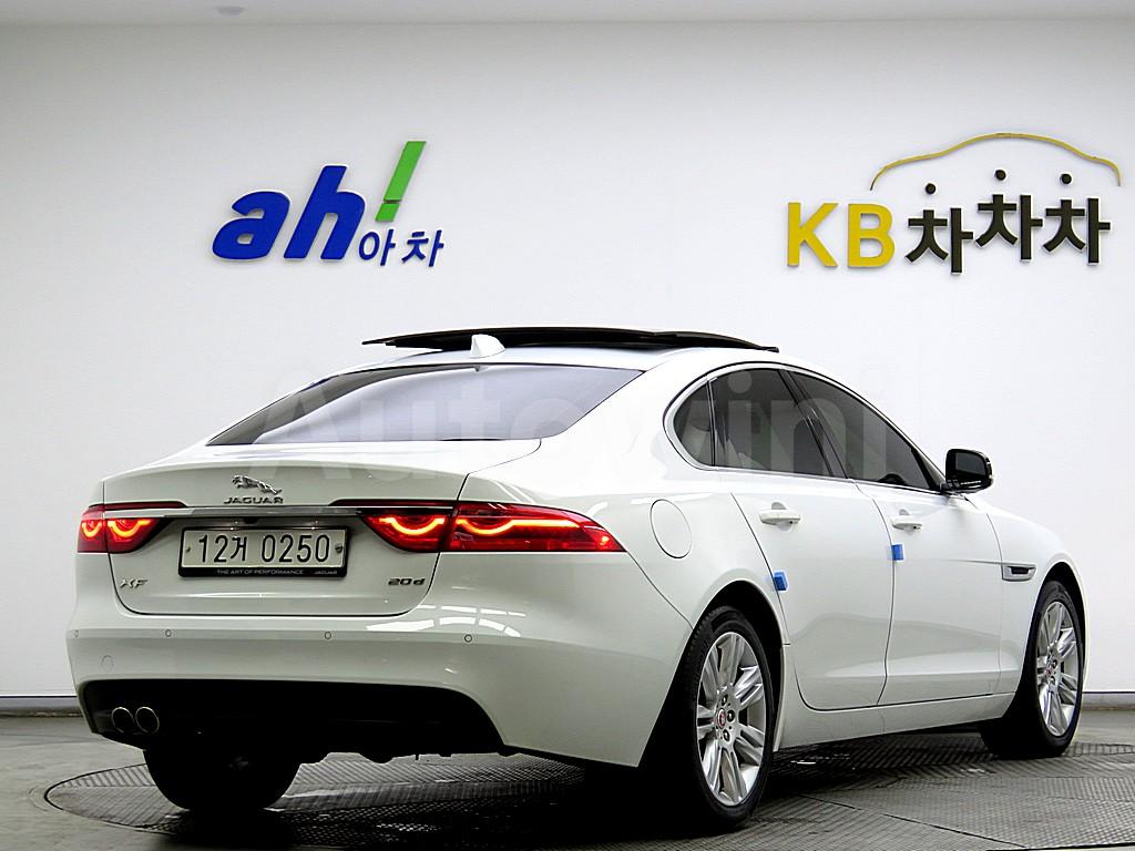 SAJBB4BN2HCY38223 2017 JAGUAR XF 2.0D PORTFOLIO X260-3