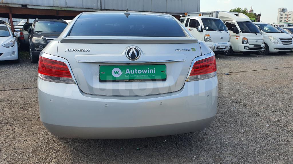 KLAPA69RDCB025746 2012 GM DAEWOO (CHEVROLET) ALPHEON EL240H HYBRID ACCIDENT FREE-3
