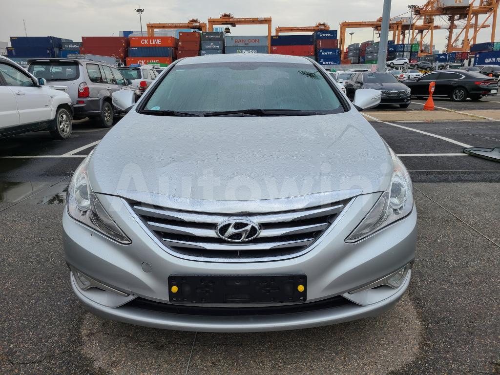 KMHEC41LBDA564286 2013 HYUNDAI YF SONATA NO ACCIDENT PRIVATE TAXI-1