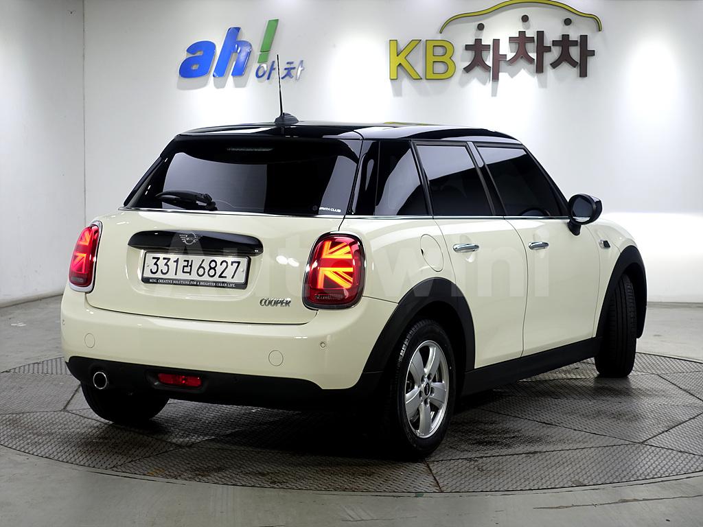 2020 MINI COOPER 1.5 FIVE-DOOR - 4