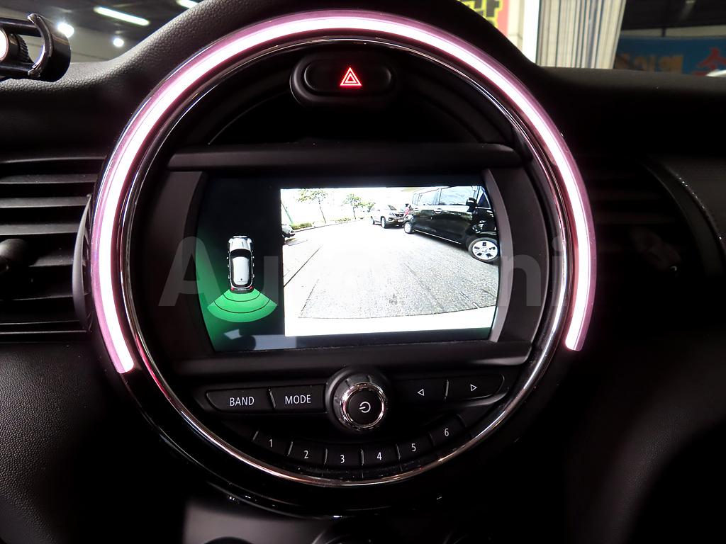2020 MINI COOPER 1.5 FIVE-DOOR - 12