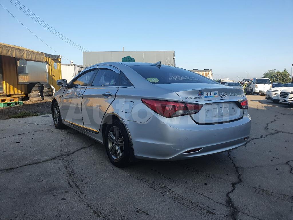 KMHEC41LBDA489714 2013 HYUNDAI YF SONATA S KEY LED REARLAMP NO ACCIDENT-2
