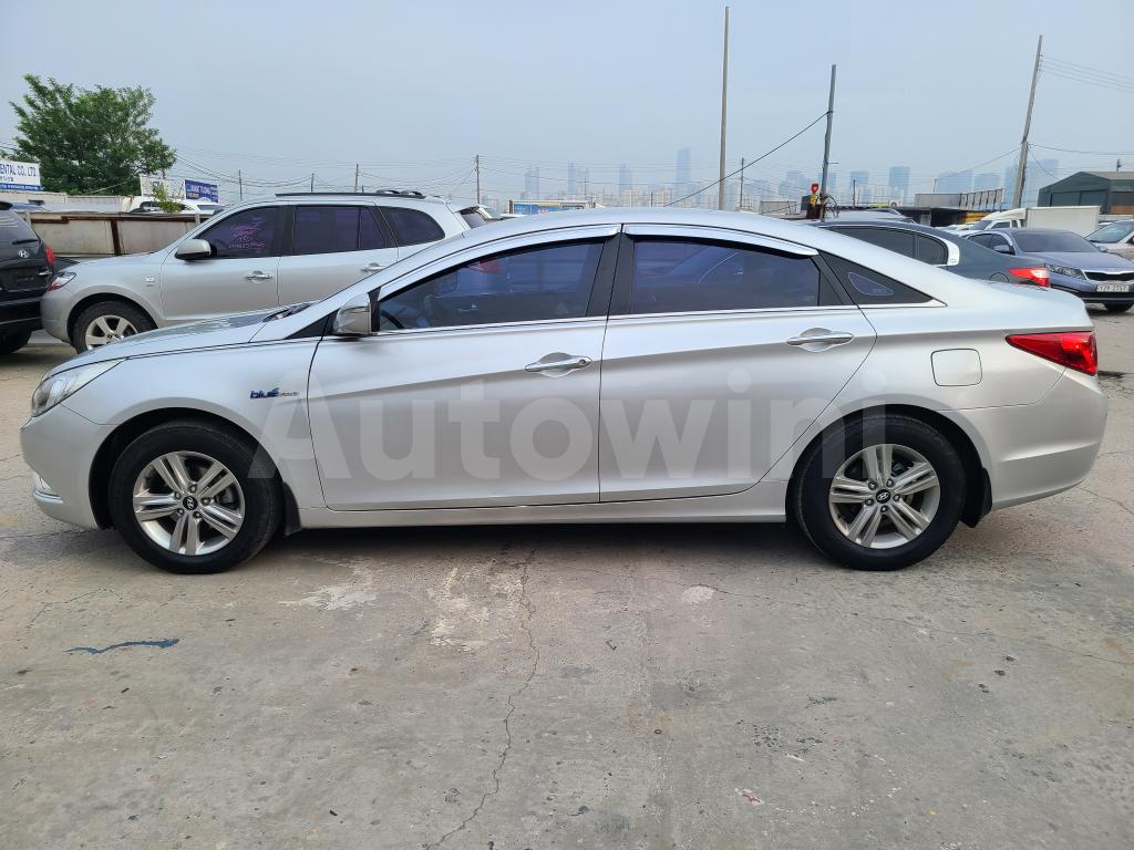KMHEC41LBDA491298 2013 HYUNDAI YF SONATA ANDROID.NAVI.B.CAM.ABS-2