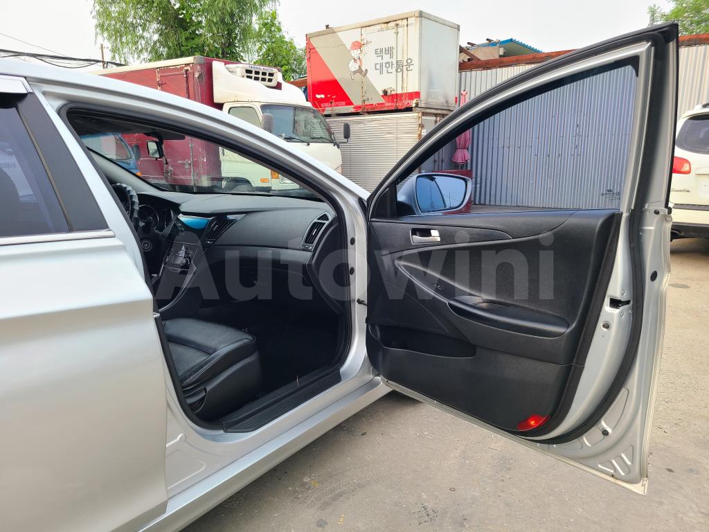2013 HYUNDAI YF SONATA ANDROID.NAVI.B.CAM.ABS - 28