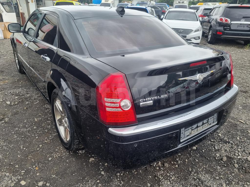 1C3C86CM9AY103710 2010 CHRYSLER 300C 3.0D SUNROOF A/T-4