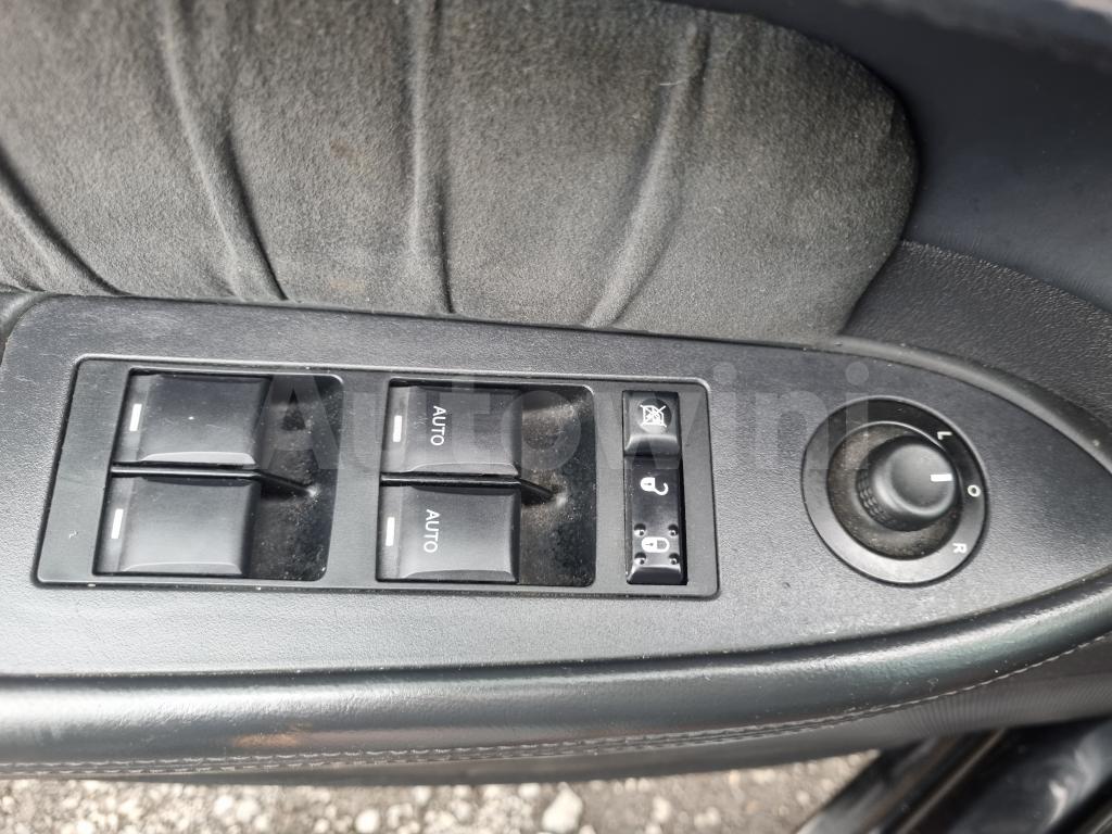 2010 CHRYSLER 300C 3.0D SUNROOF A/T - 30