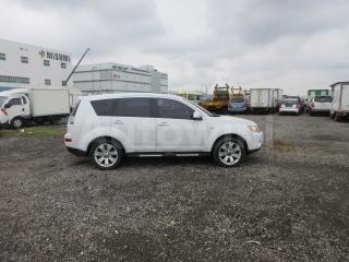 2010 MITSUBISHI OUTLANDER 4WD BEST CONDITION - 9
