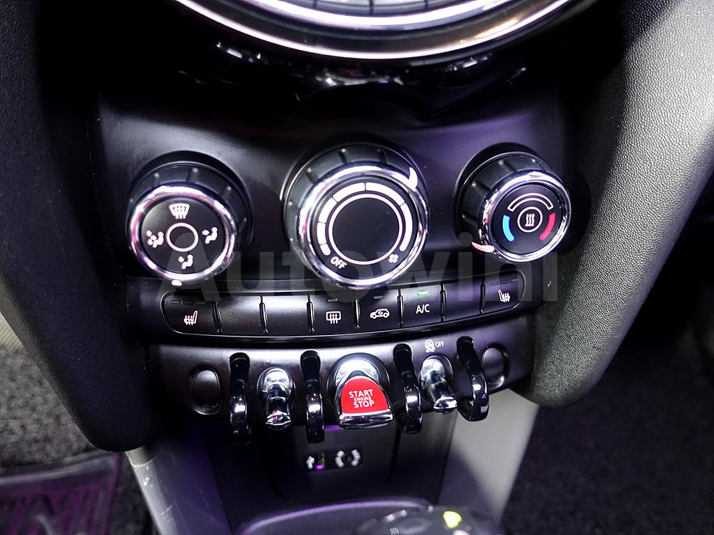 2016 MINI COOPER D FIVE-DOOR - 18