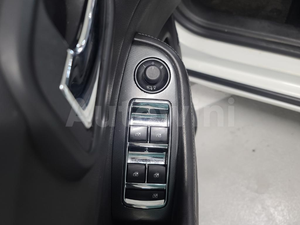 2015 GM DAEWOO (CHEVROLET) MALIBU 2.0 LT / S.ROOF / S.KEY - 26