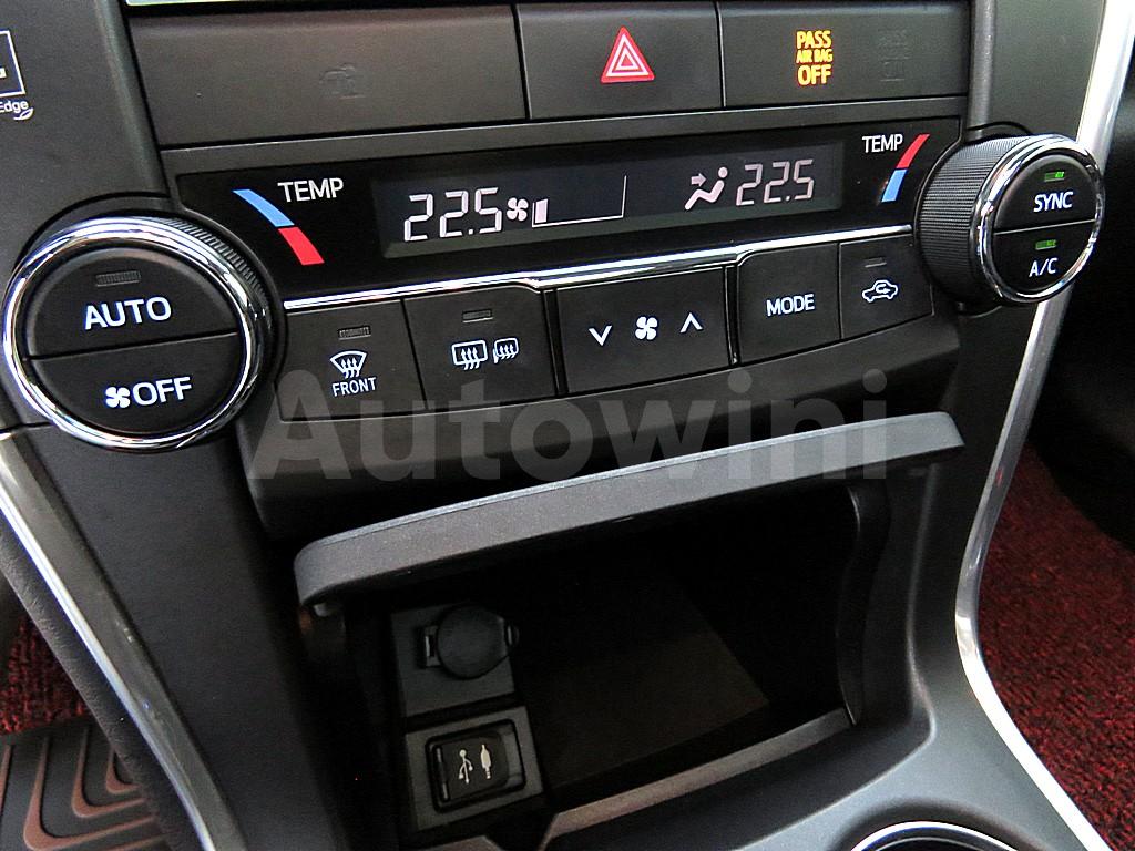 2015 TOYOTA  CAMRY 2.5 XLE - 13