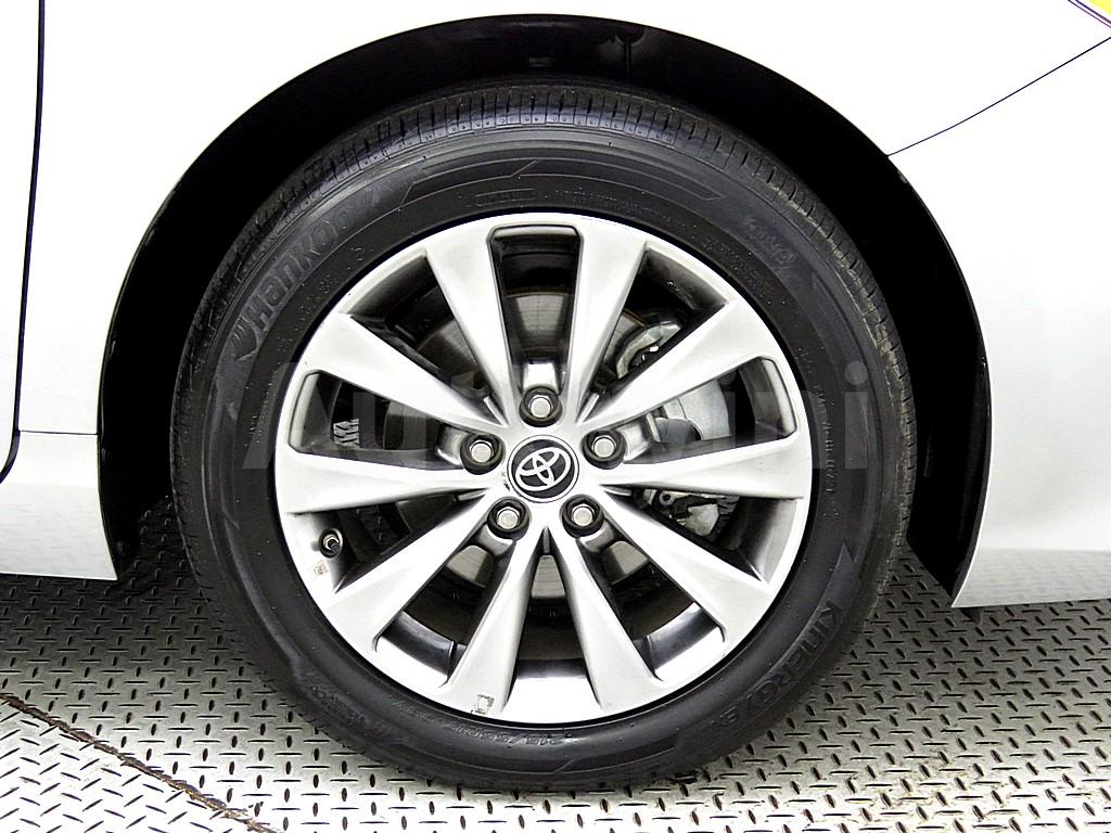 2015 TOYOTA  CAMRY 2.5 XLE - 17