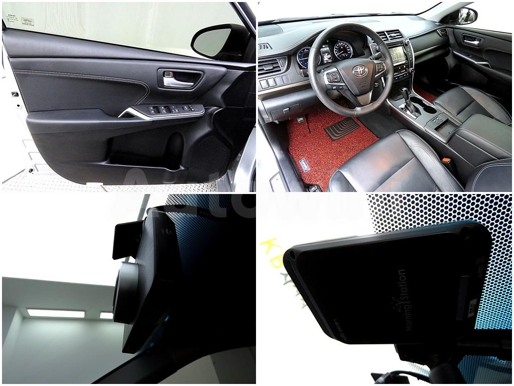 2015 TOYOTA  CAMRY 2.5 XLE - 19