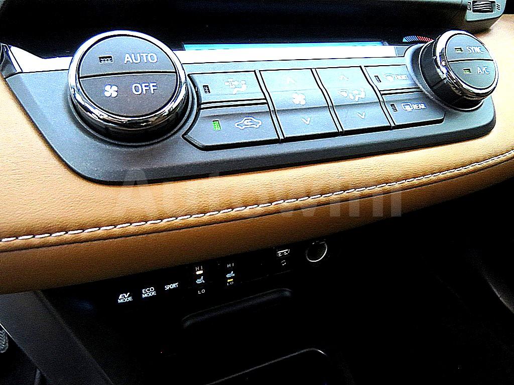 2017 TOYOTA RAV4 HYBRID - 13