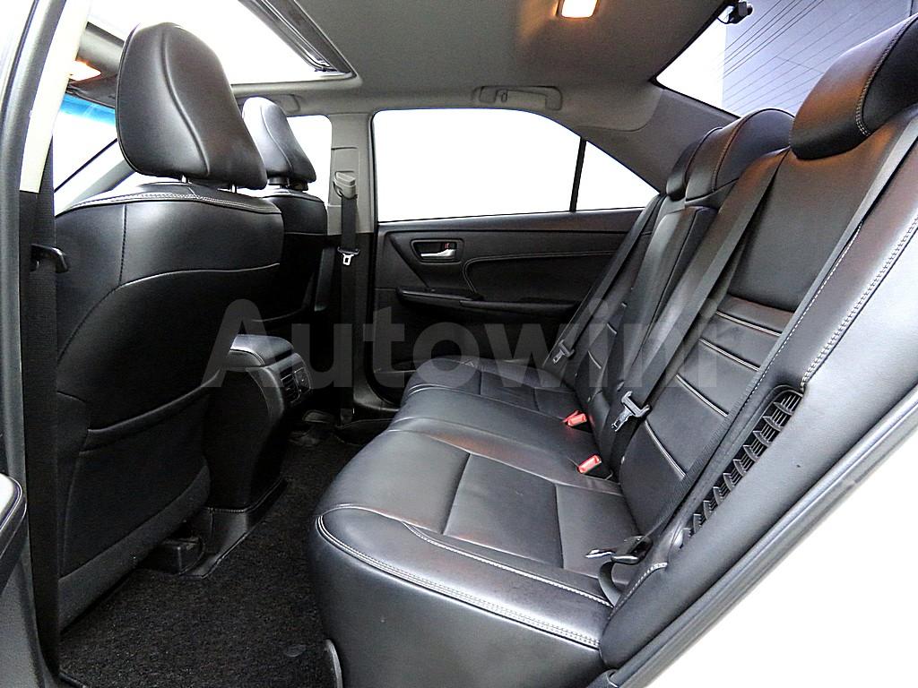 2015 TOYOTA  CAMRY 2.5 HYBRID XLE - 9