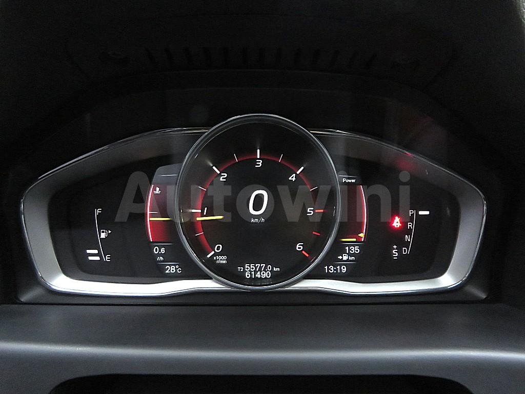 2016 VOLVO XC70 D4 - 7