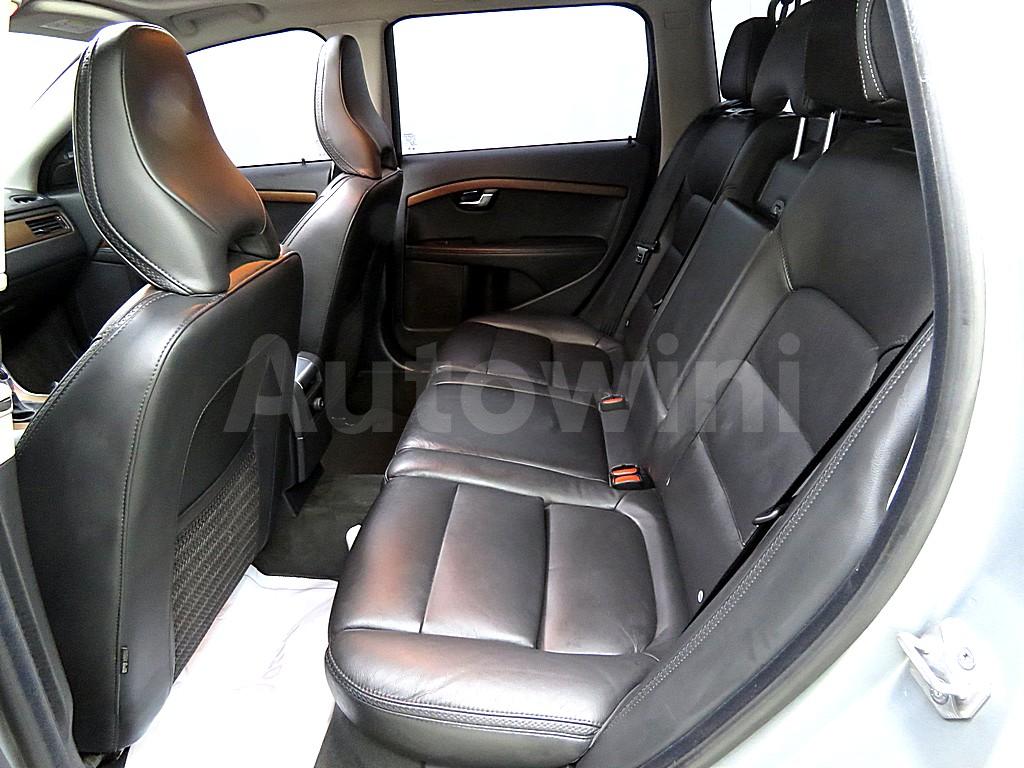 2016 VOLVO XC70 D4 - 10